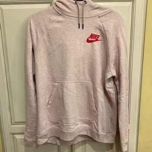 Pink woman’s (M) Nike Sweatshirt